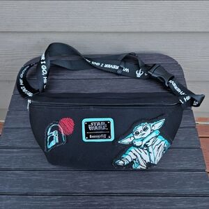 Star Wars Mandalorian Loungefly Hip Pack Fanny Pack Travel Bag Black Baby Yoda
